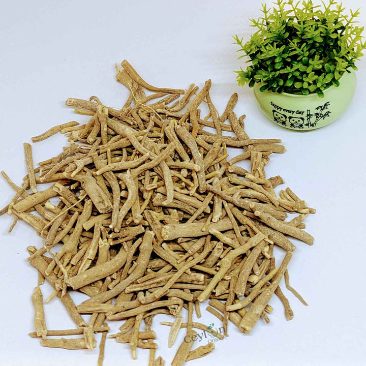 Ashwagandha root: Support overall well-being with this natural adaptogenic herb.
