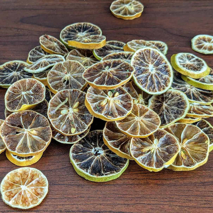 Dehydrated lime,Lime crisps,Dried citrus slices,Vegan snack,Gluten-free snack,Natural snack.









