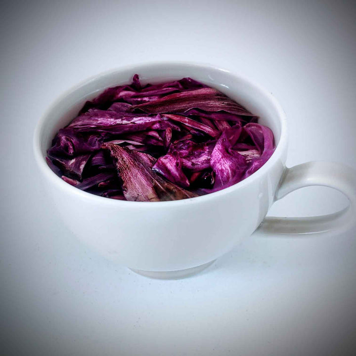 Shop online for dehydrated pink lotus flowers for tea blends, potpourri, and crafts.